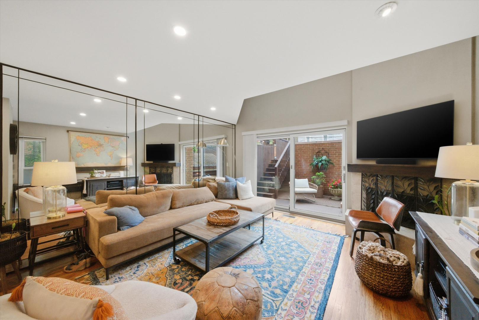 3759 N Kenmore Avenue Unit: H