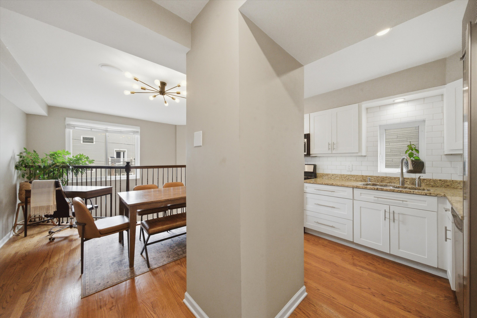 3759 N Kenmore Avenue Unit: H