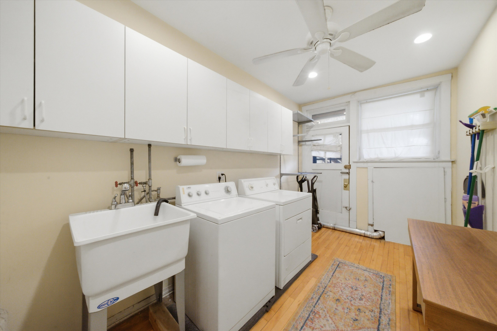 1425 W Summerdale Avenue Unit: 2AB