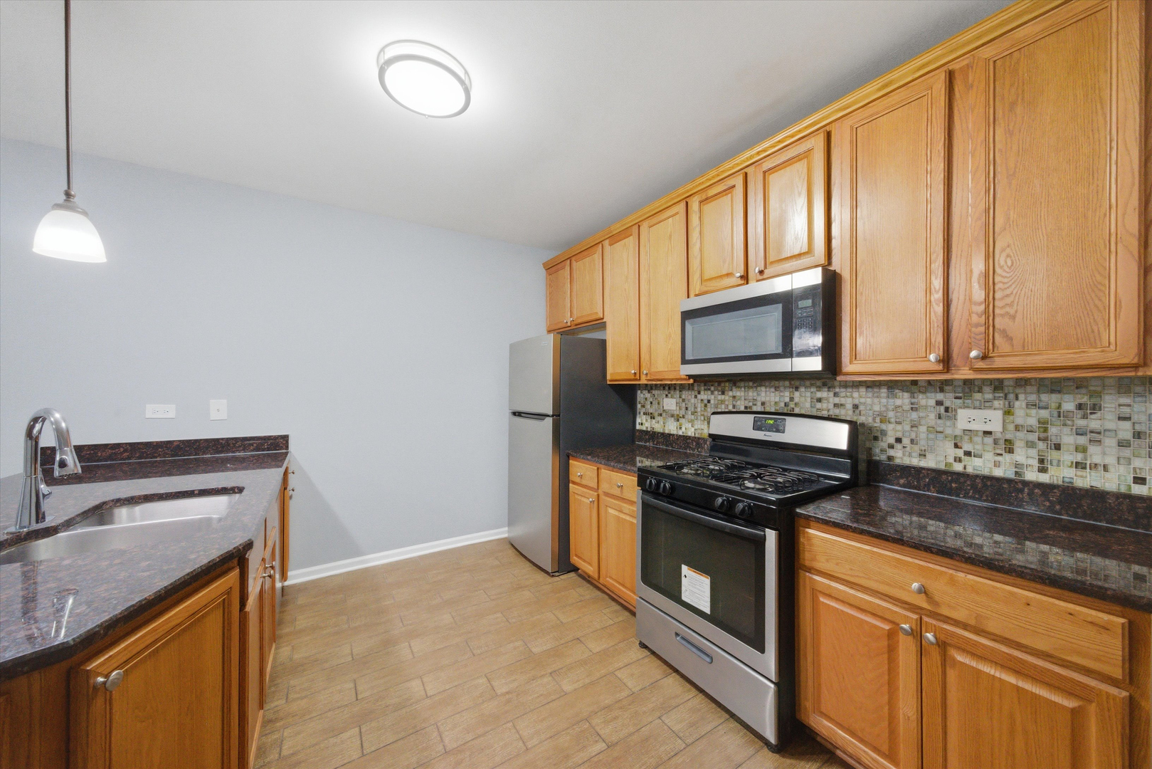 2249 W Monroe Street Unit: G