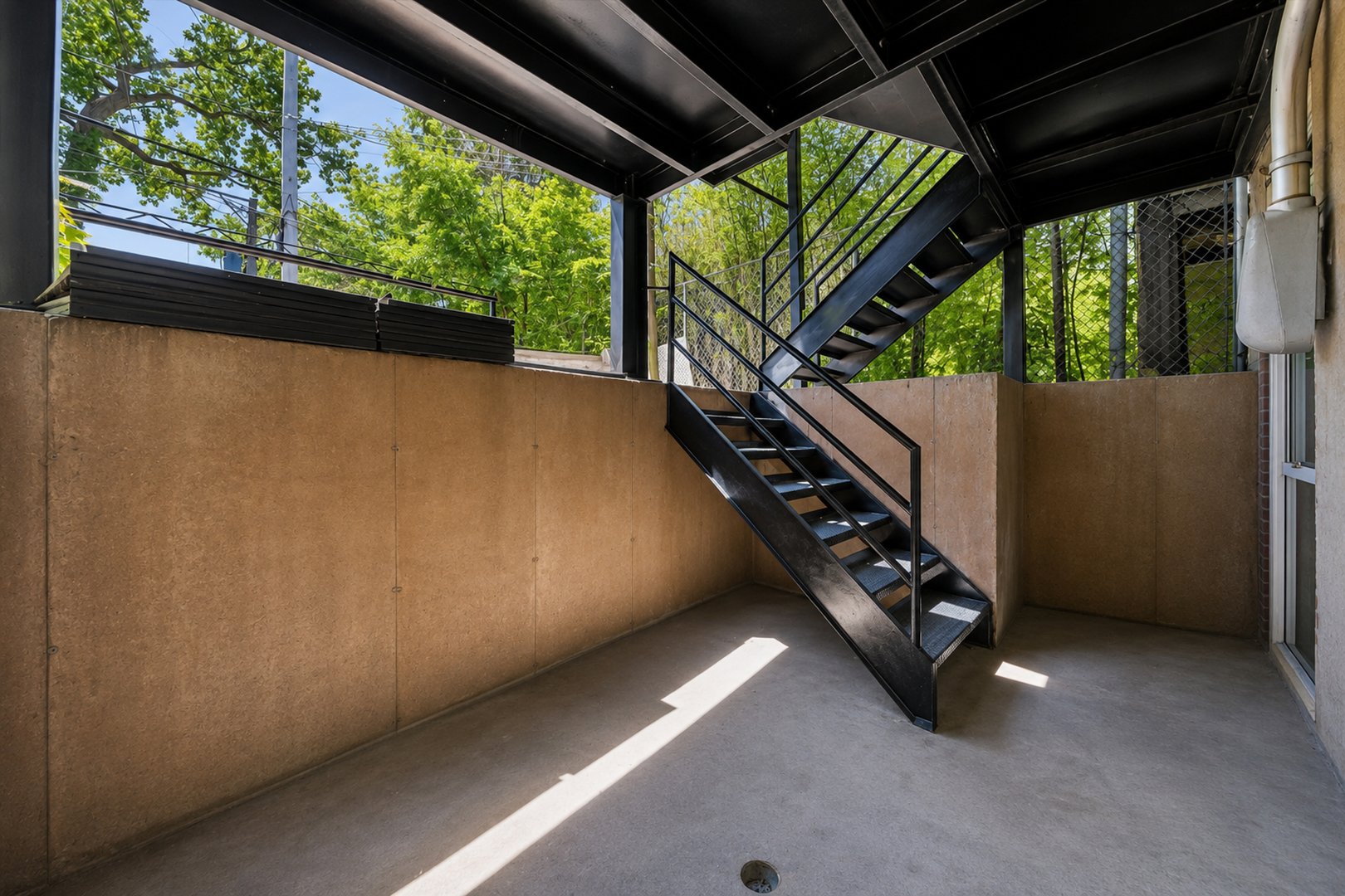 2249 W Monroe Street Unit: G