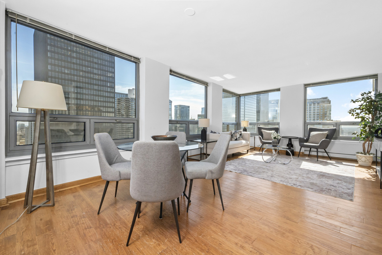 440 N Wabash Avenue Unit: 4905