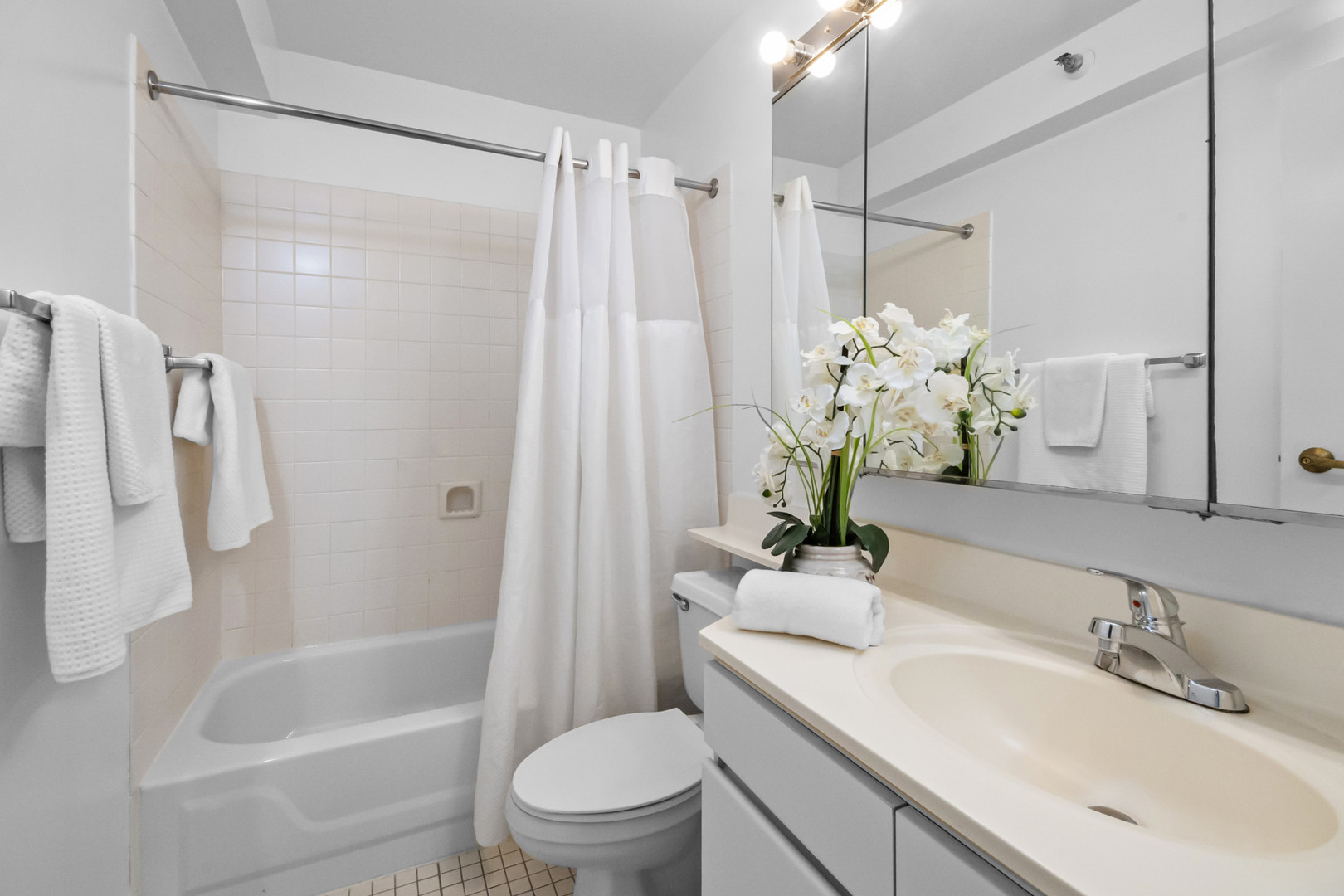 440 N Wabash Avenue Unit: 4905