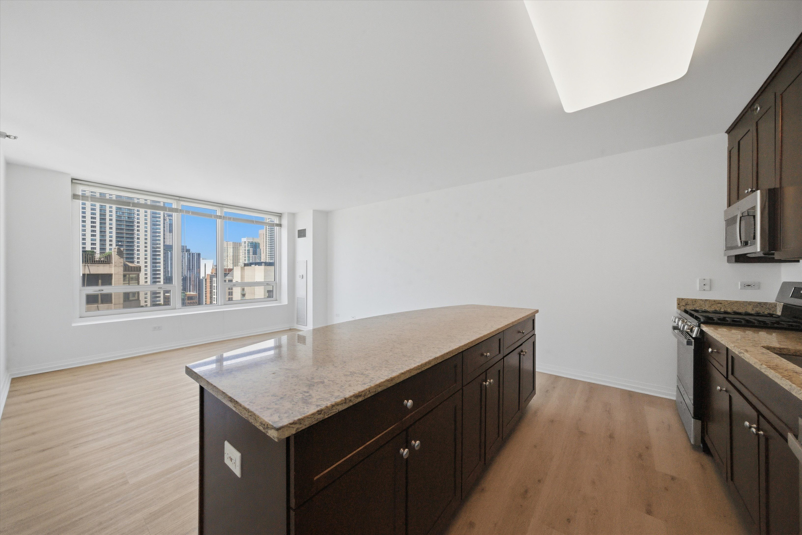 33 W Ontario Street Unit: 29I