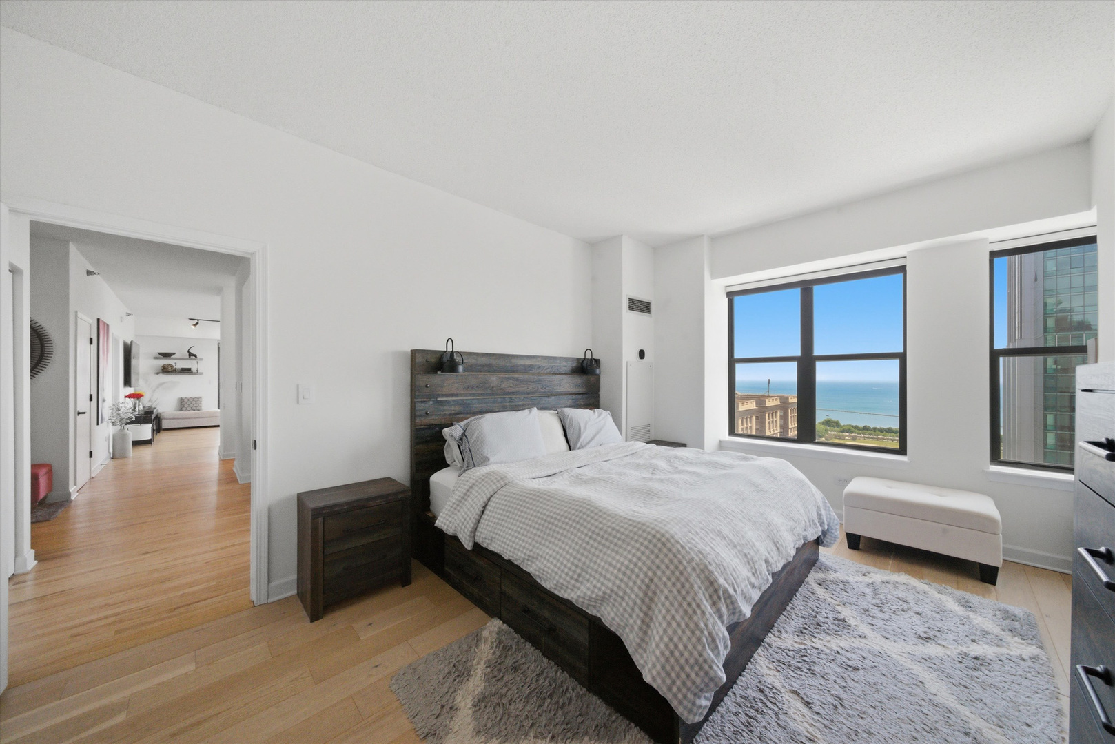 41 E 8TH Street Unit: 2901