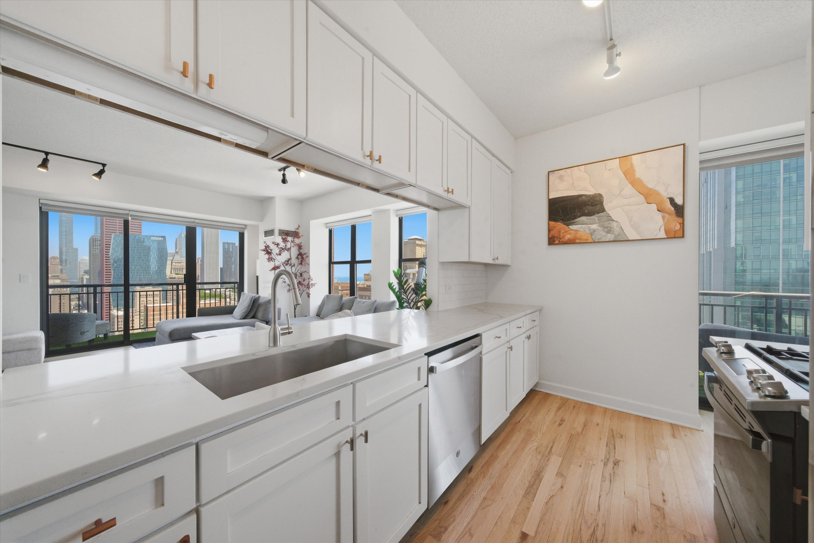 41 E 8TH Street Unit: 2901