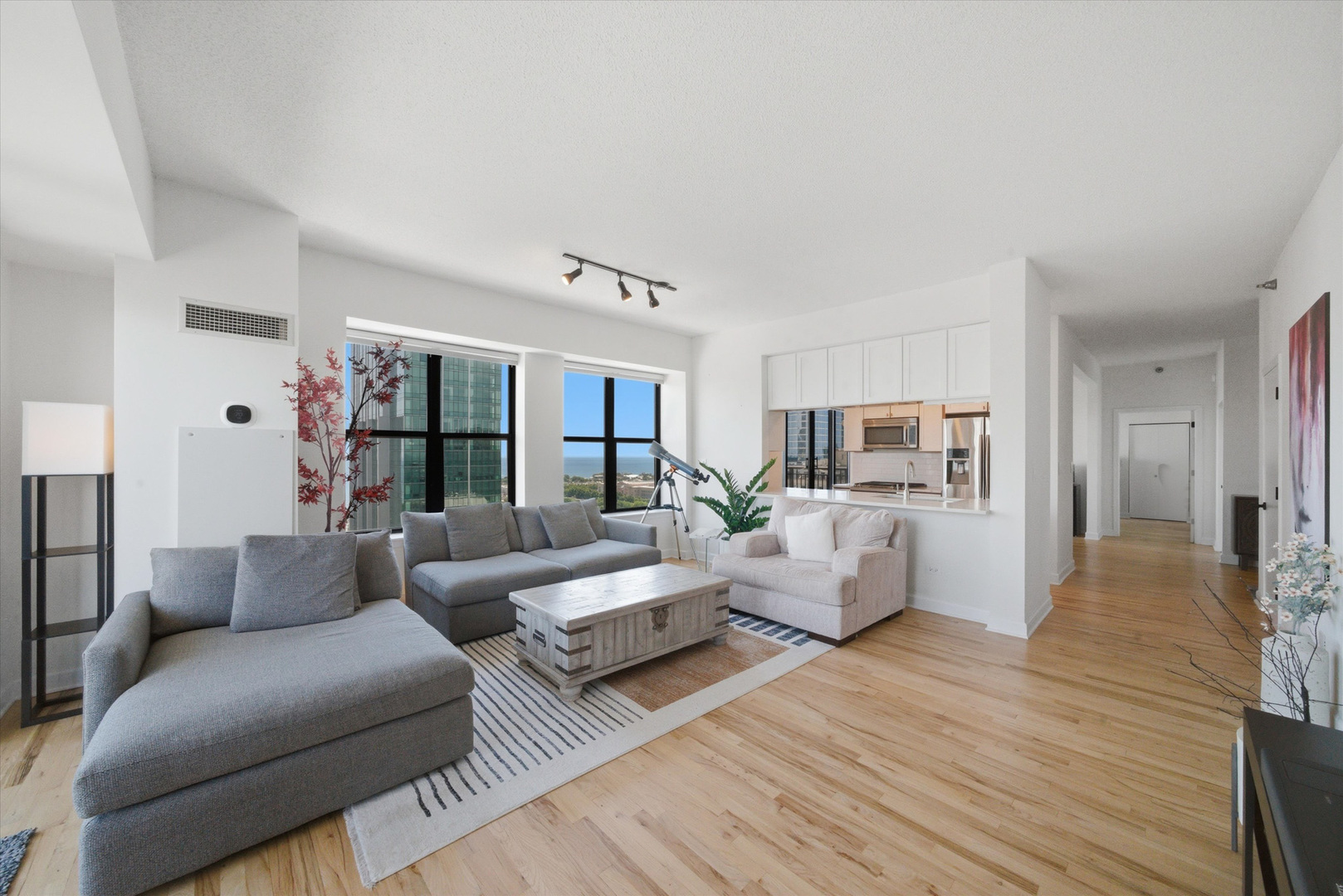 41 E 8TH Street Unit: 2901