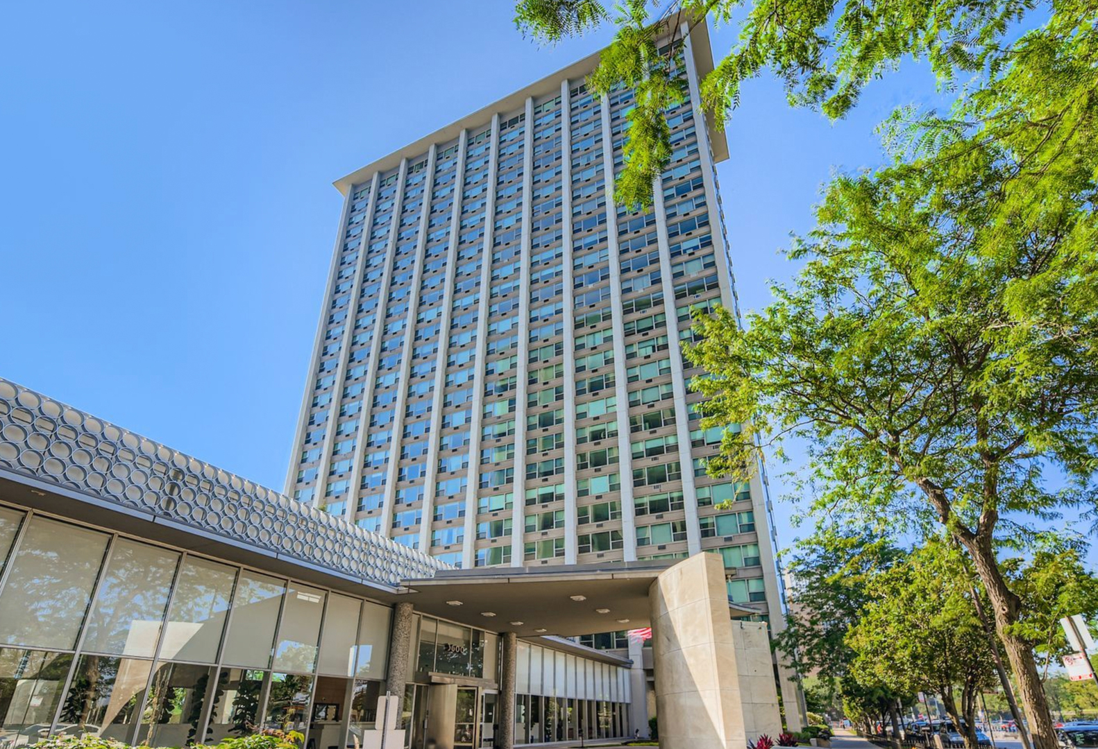 3600 N Lake Shore Drive Unit: 2217