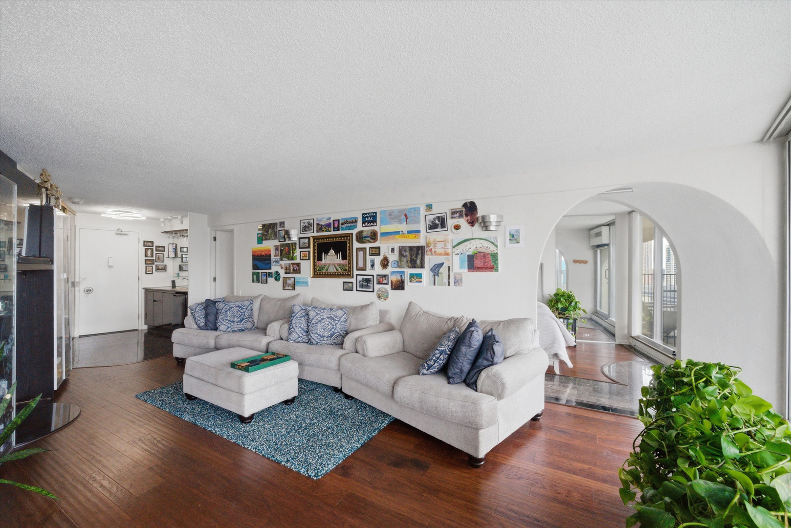 300 N State Street Unit: 5306