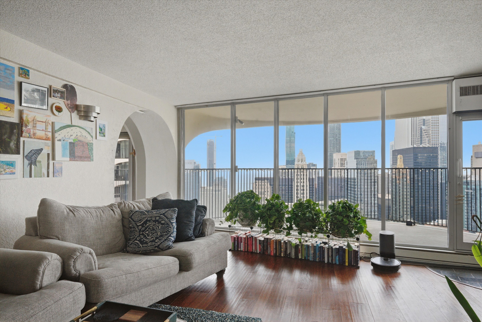 300 N State Street Unit: 5306