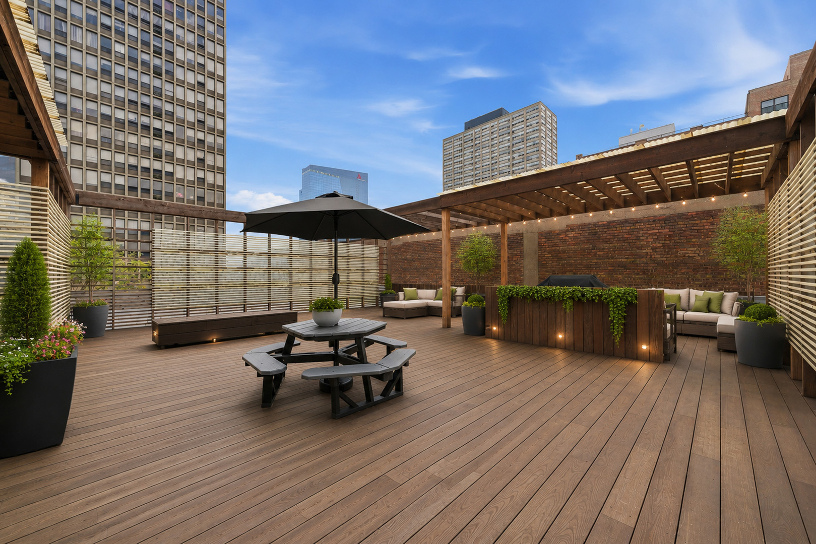 2000 S Michigan Avenue Unit: 103