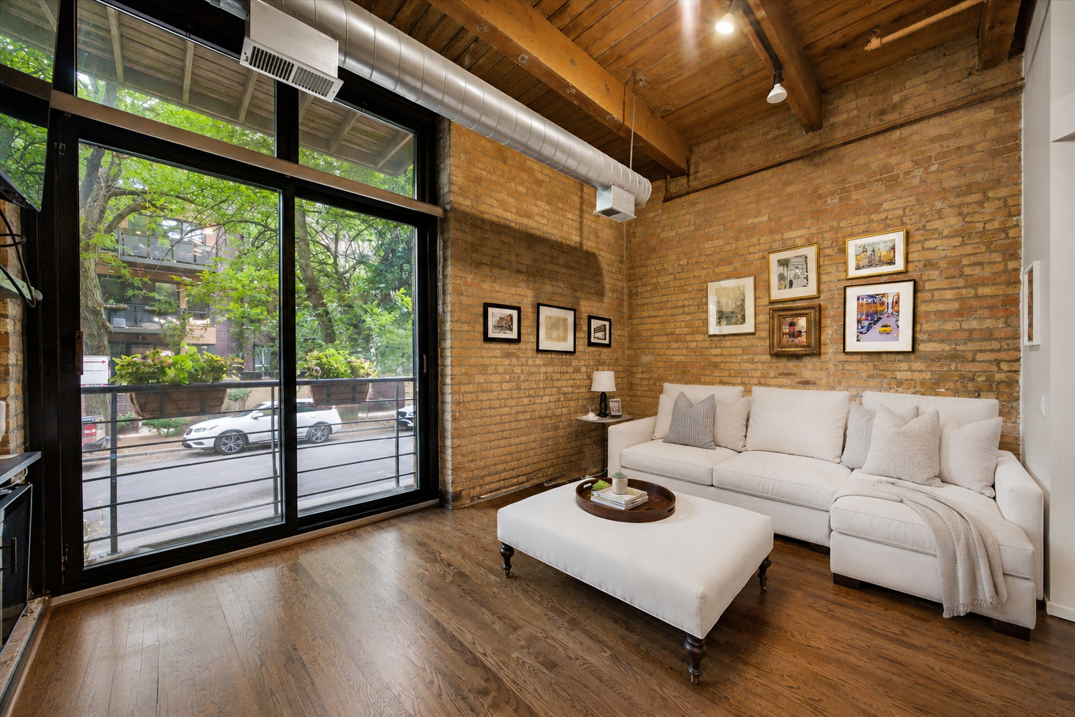 2300 W Wabansia Avenue Unit: 122