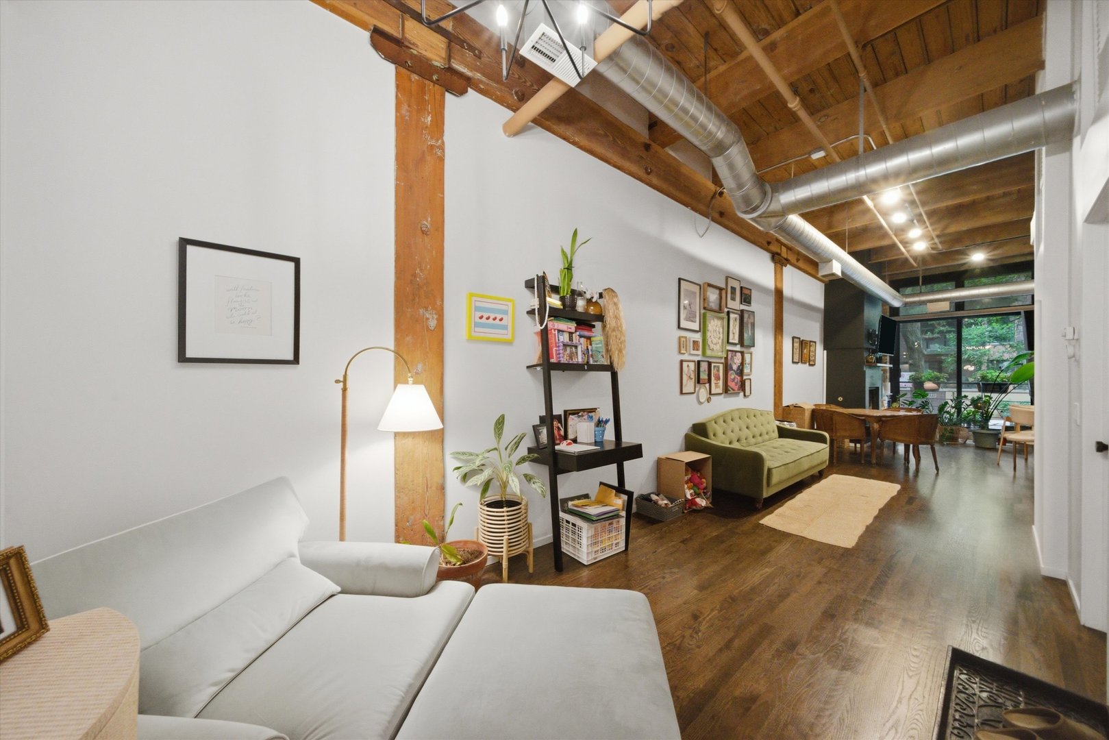 2300 W Wabansia Avenue Unit: 122