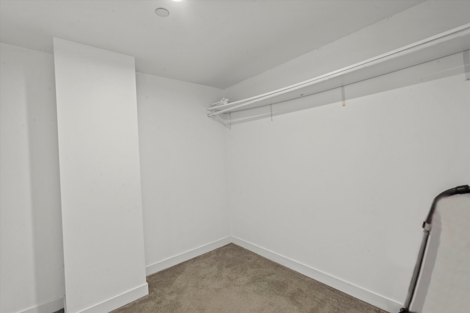 737 W Washington Boulevard Unit: 2804