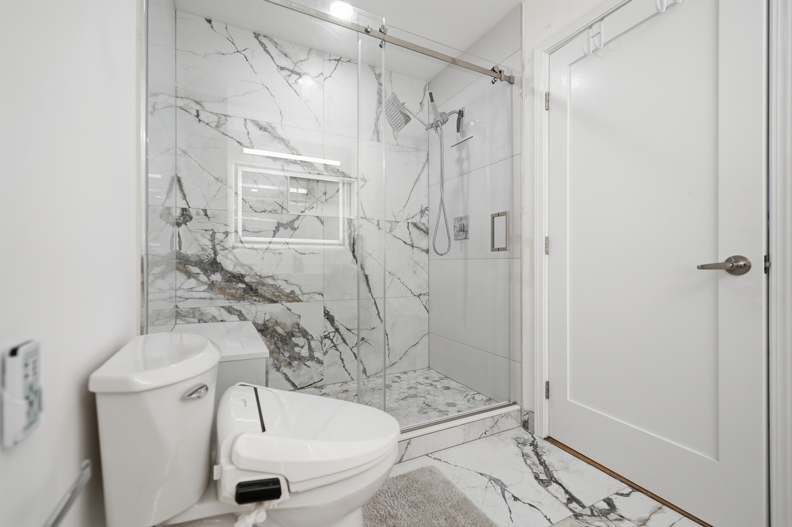 41 E 8TH Street Unit: 2905