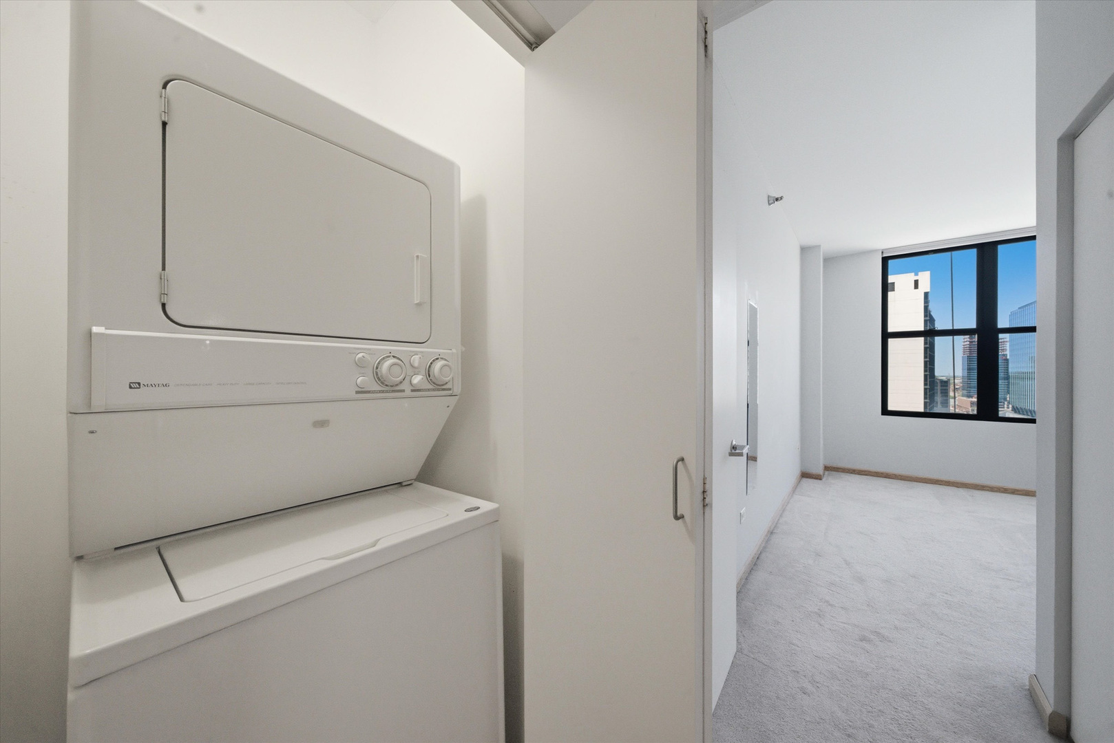 330 N Jefferson Street Unit: 1606