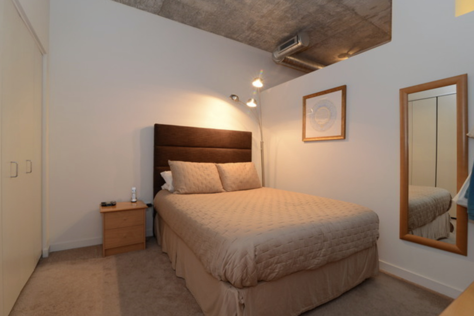 700 N Larrabee Street Unit: 1203