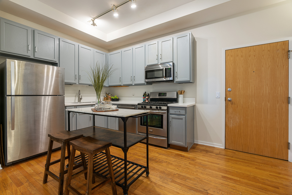 208 W WASHINGTON Street Unit: 1909