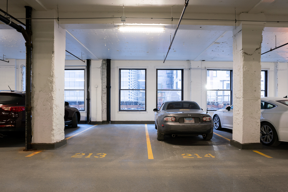 208 W WASHINGTON Street Unit: 1909