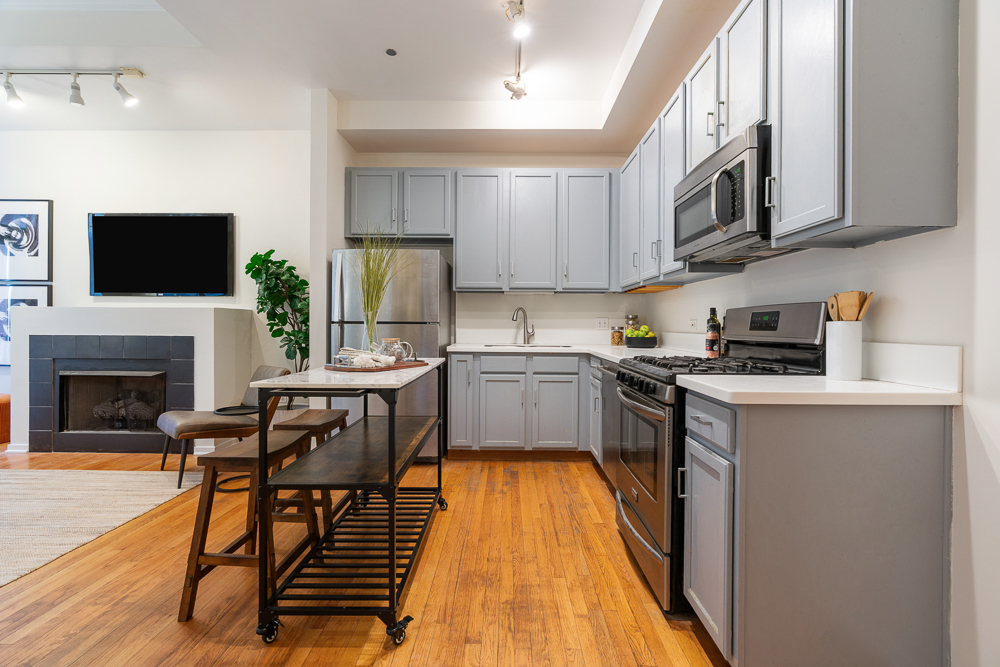 208 W WASHINGTON Street Unit: 1909