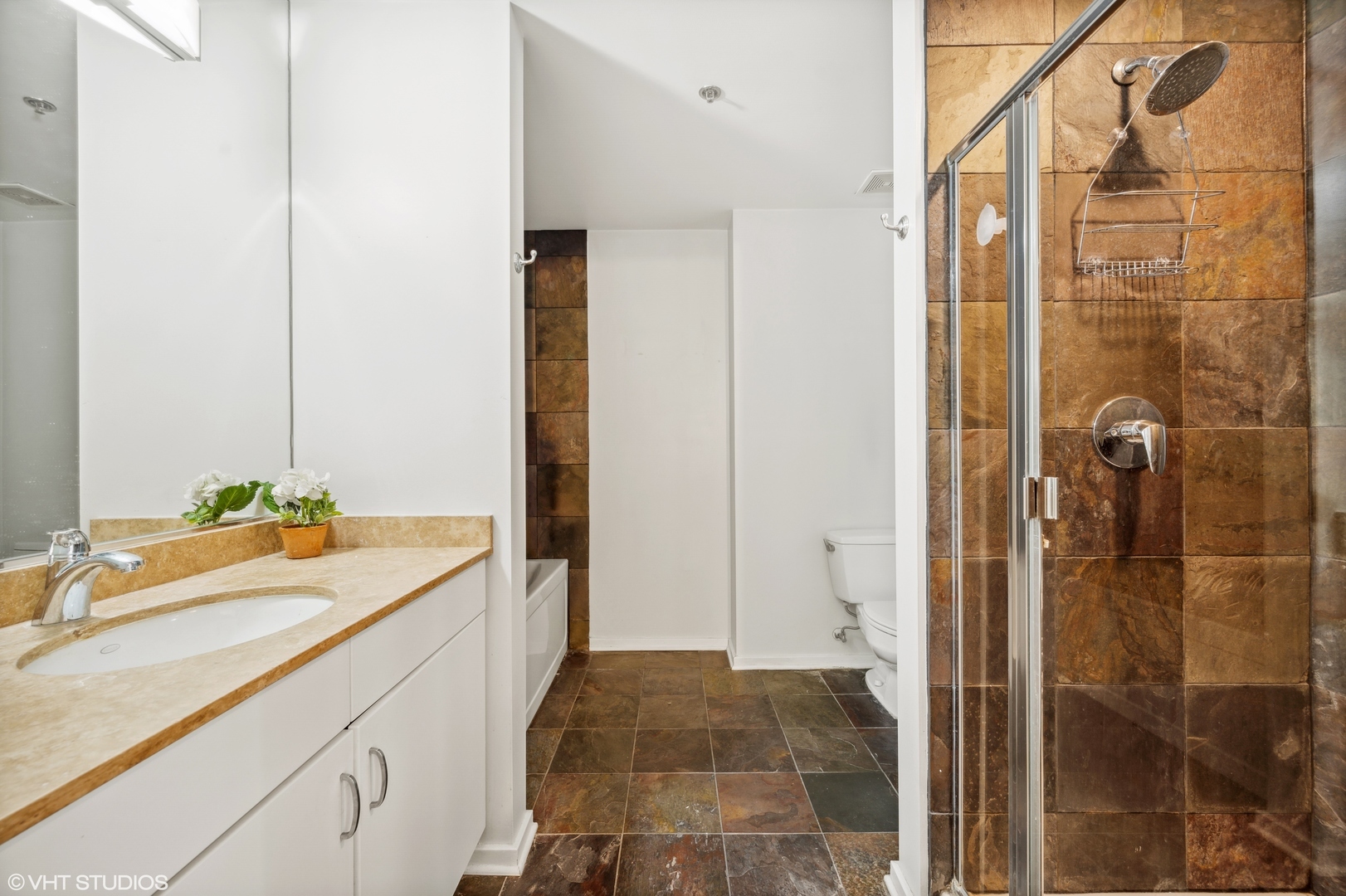 125 S Green Street Unit: 1002A