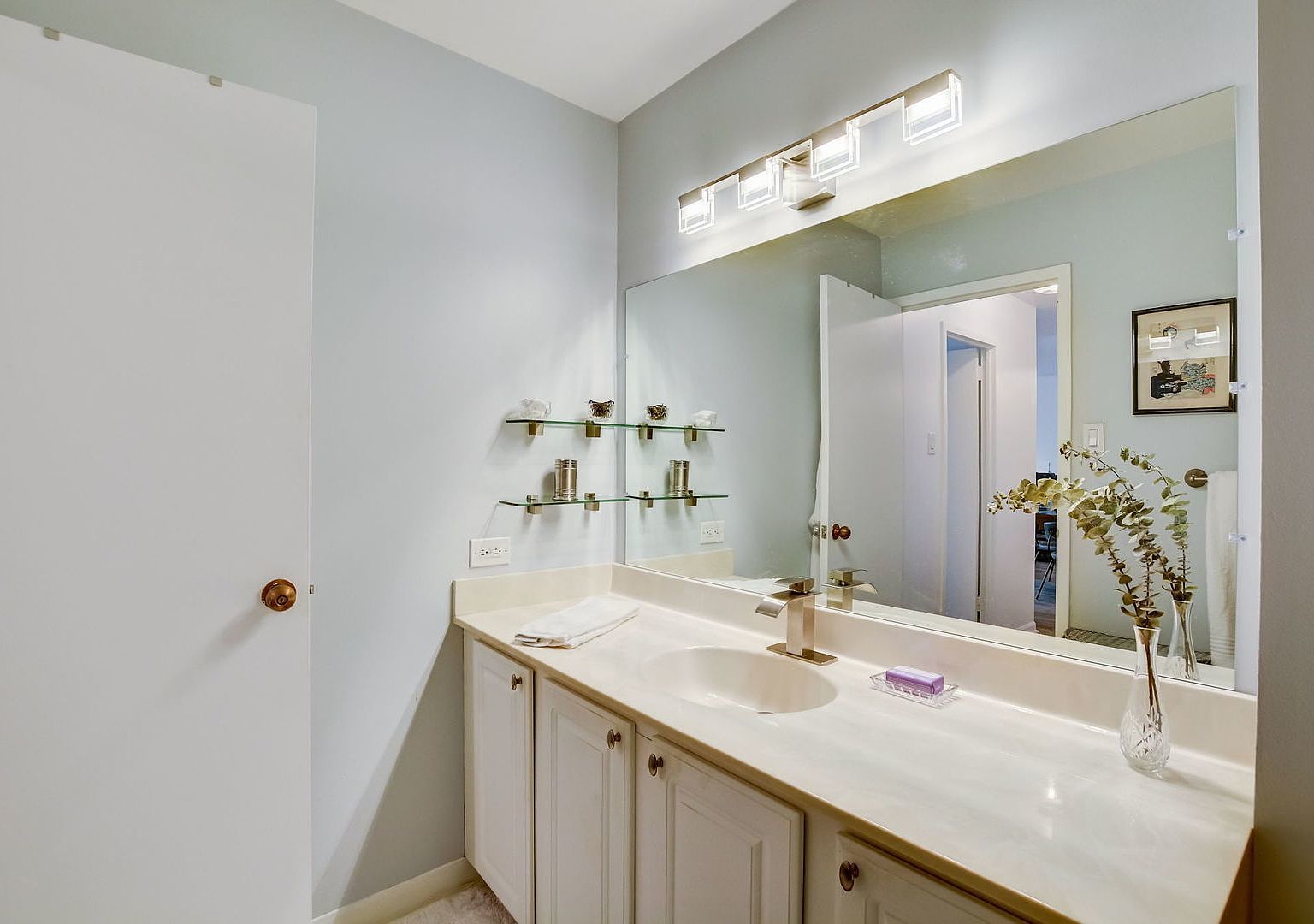 211 E Ohio Street Unit: 2814