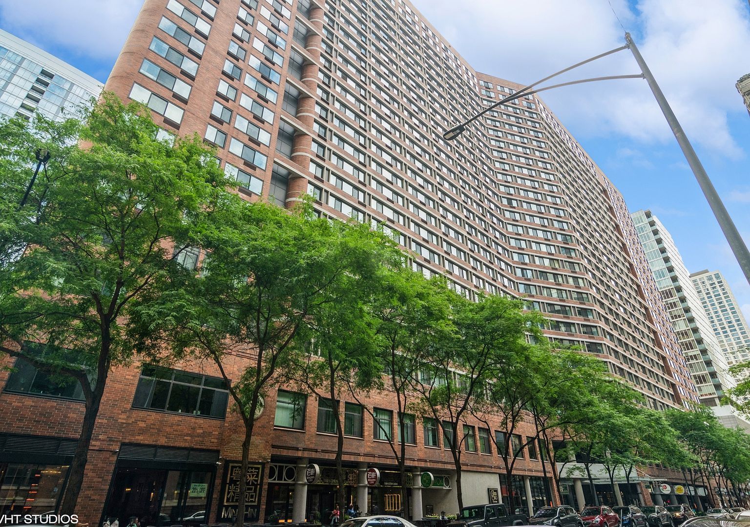 211 E Ohio Street Unit: 2814