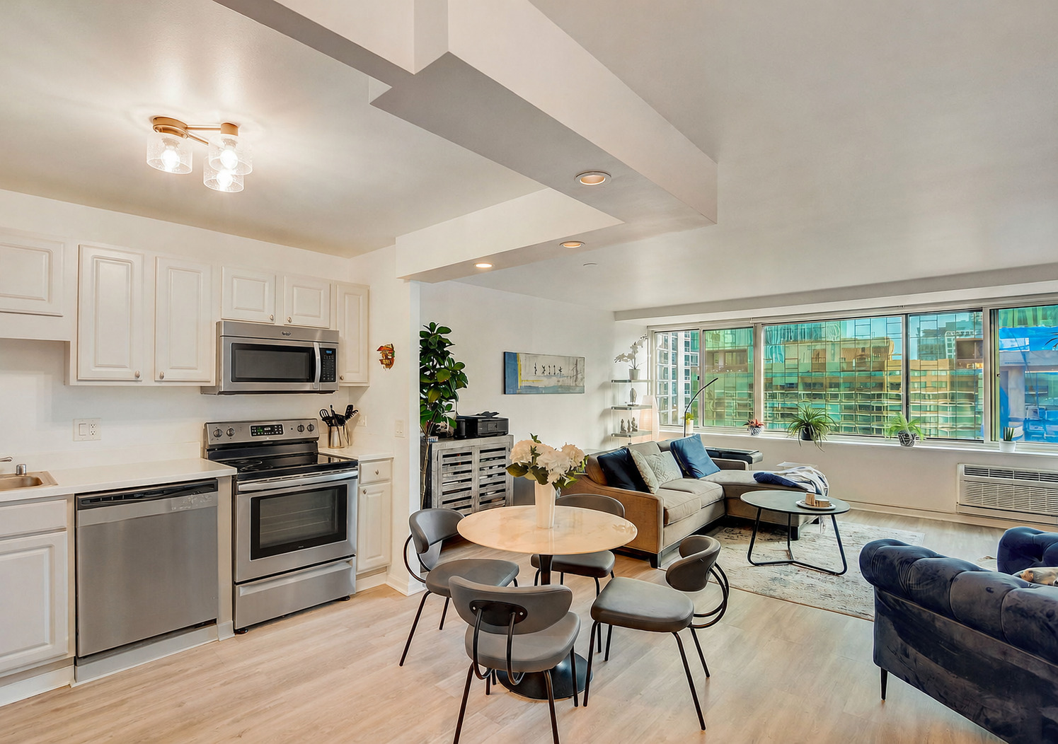 211 E Ohio Street Unit: 2814