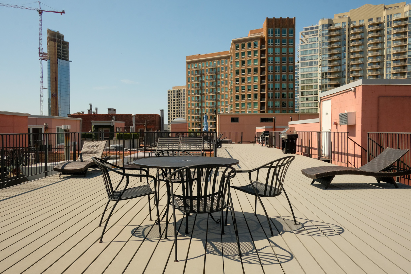 550 N Kingsbury Street Unit: 111
