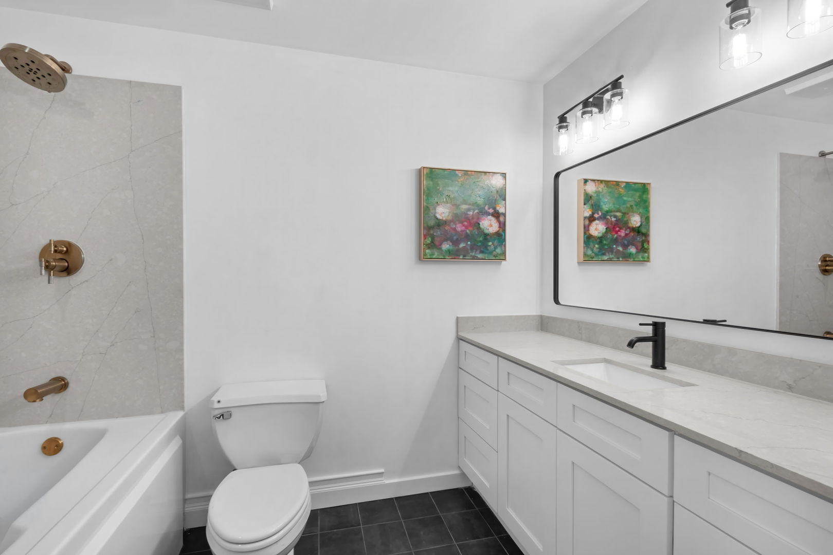550 N Kingsbury Street Unit: 111