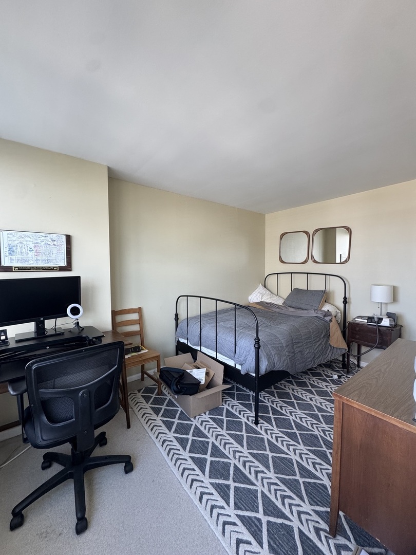 1560 N Sandburg Terrace Unit: 1505