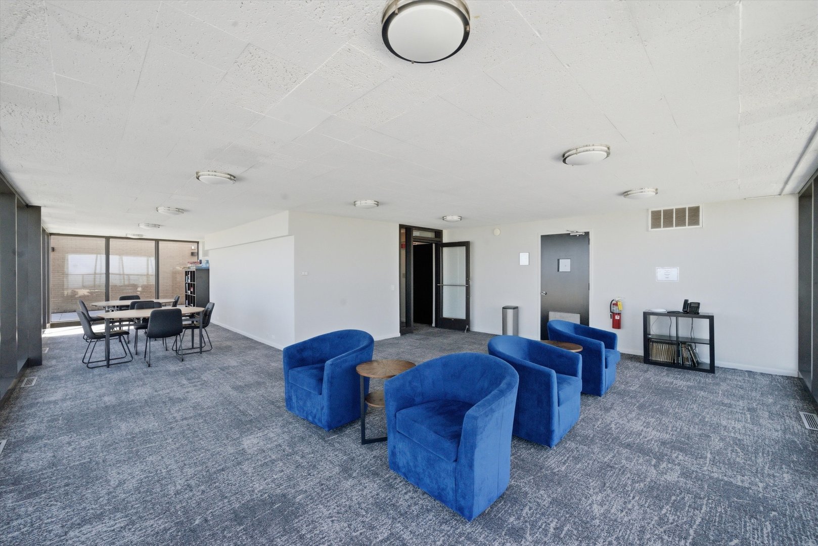 1560 N Sandburg Terrace Unit: 1505