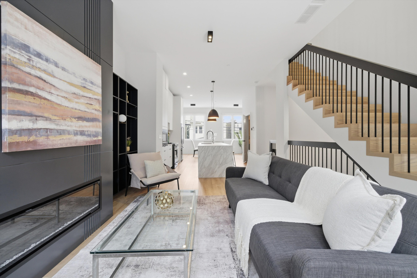 4250 W Belmont Avenue Unit: 5