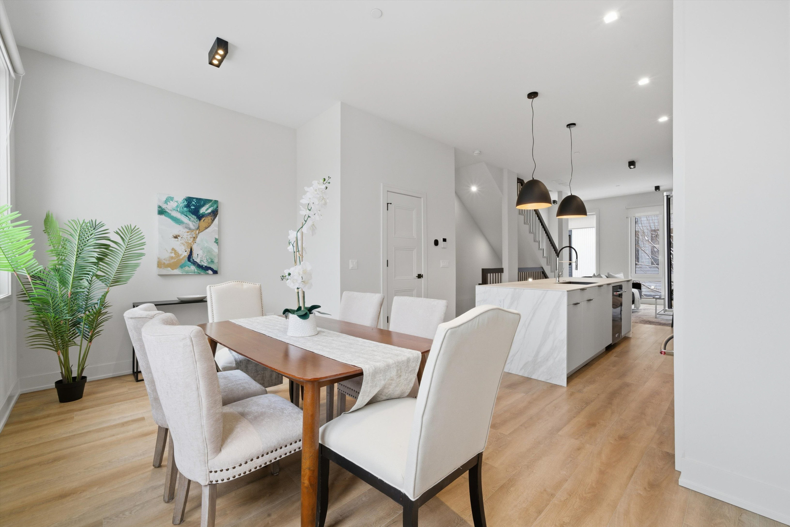 4250 W Belmont Avenue Unit: 5