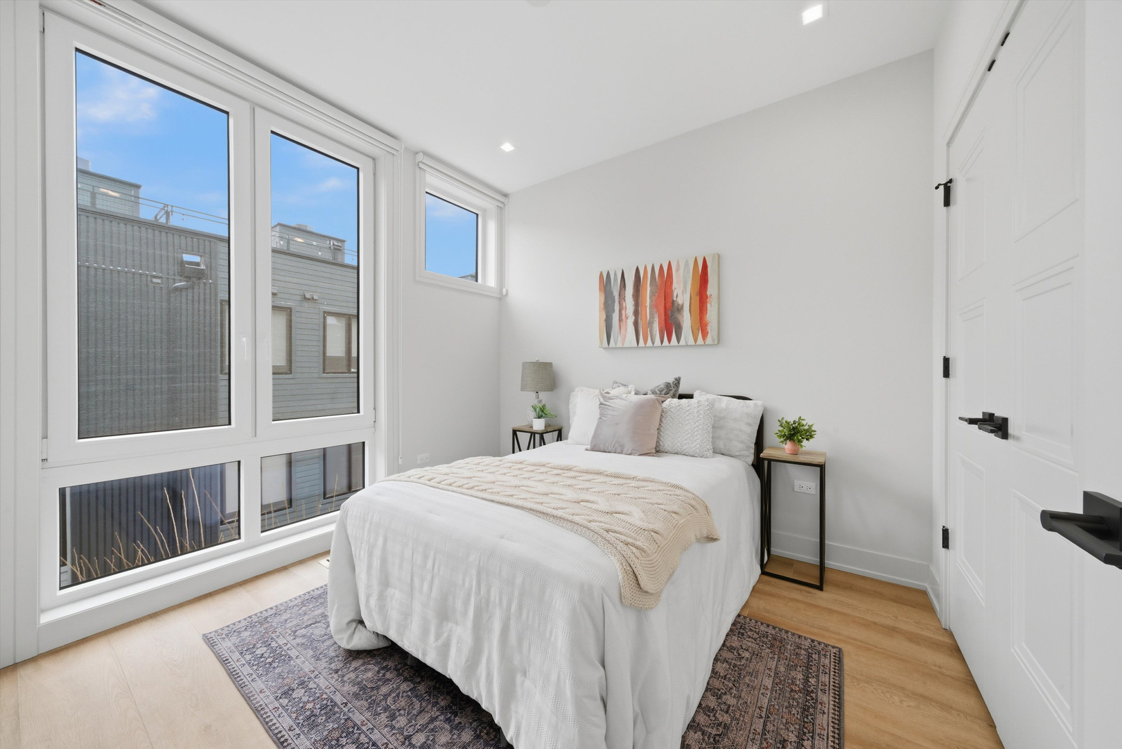 4250 W Belmont Avenue Unit: 5