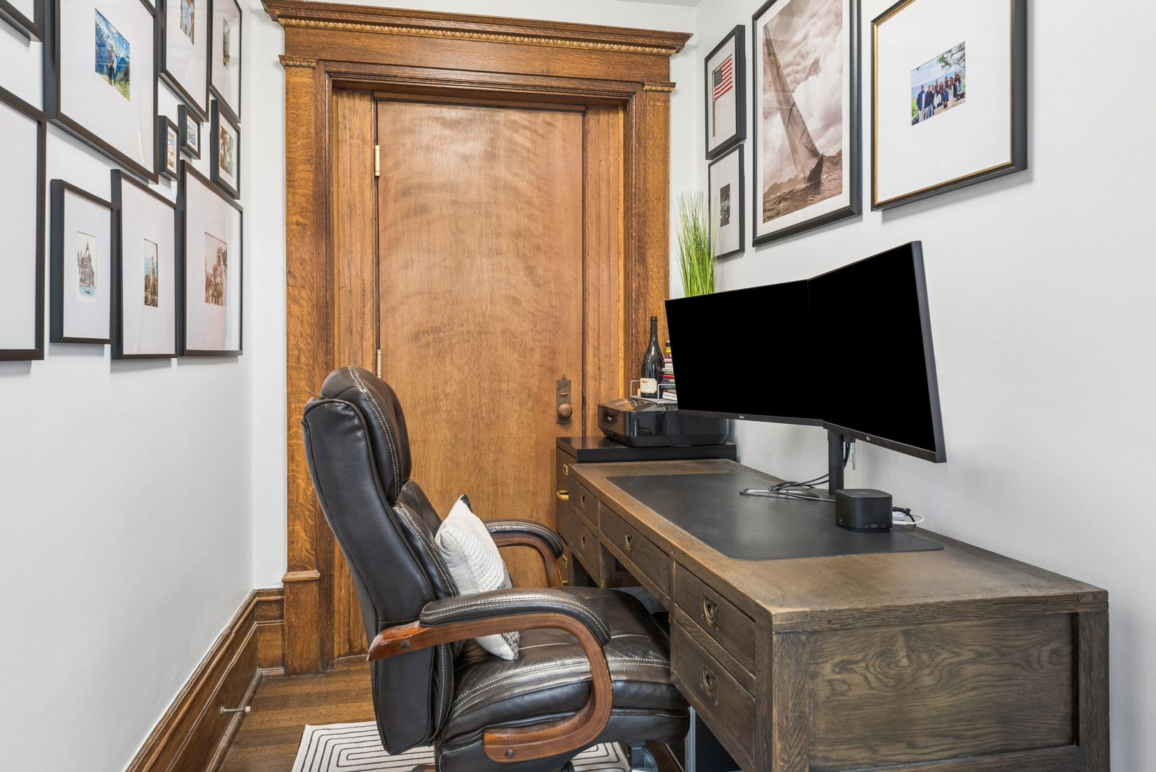 559 W Surf Street Unit: 704