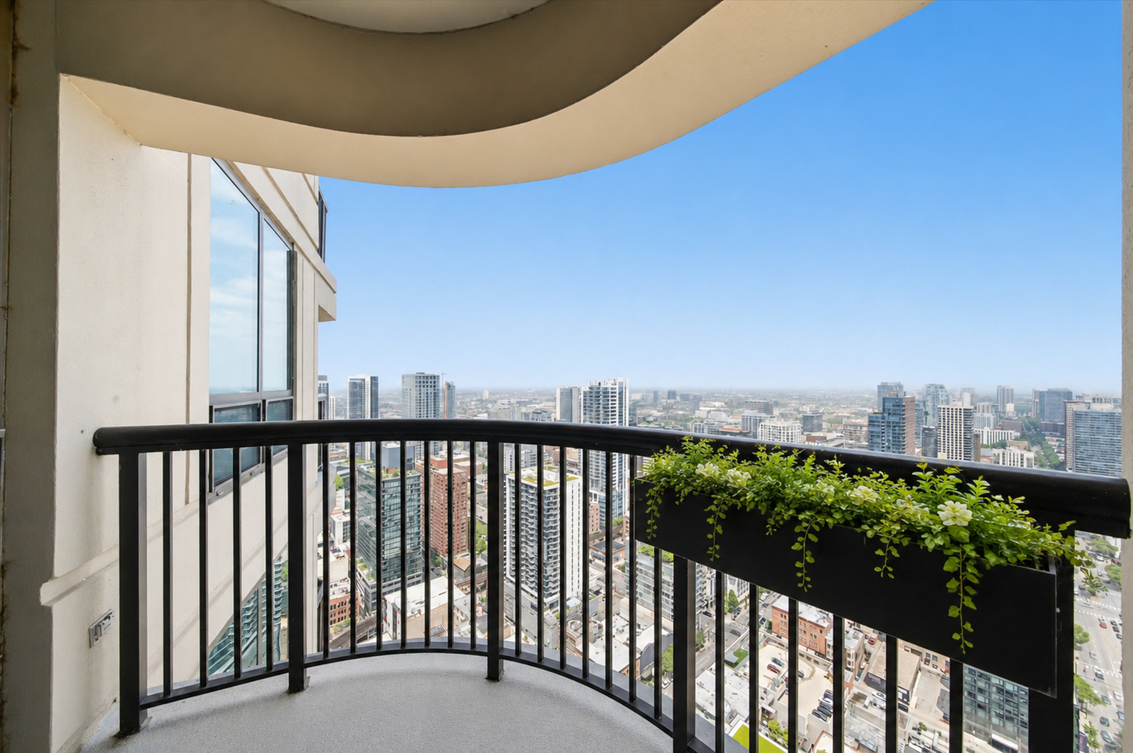 400 N LaSalle Drive Unit: 4401