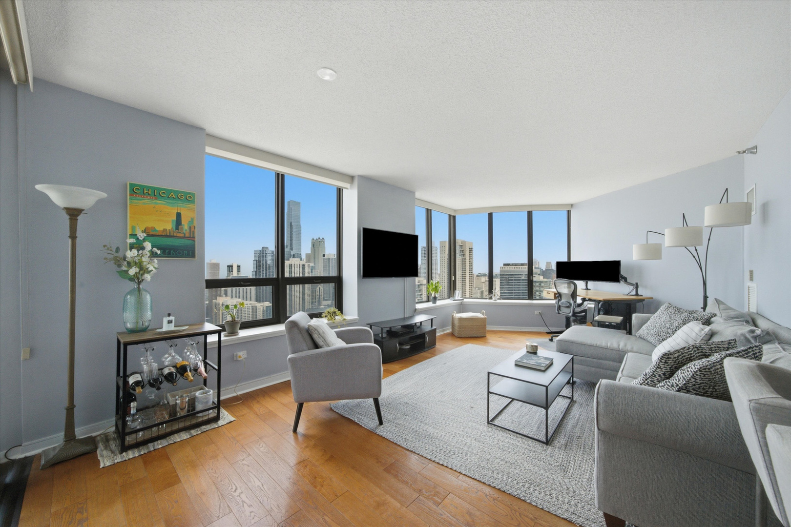 400 N LaSalle Drive Unit: 4401