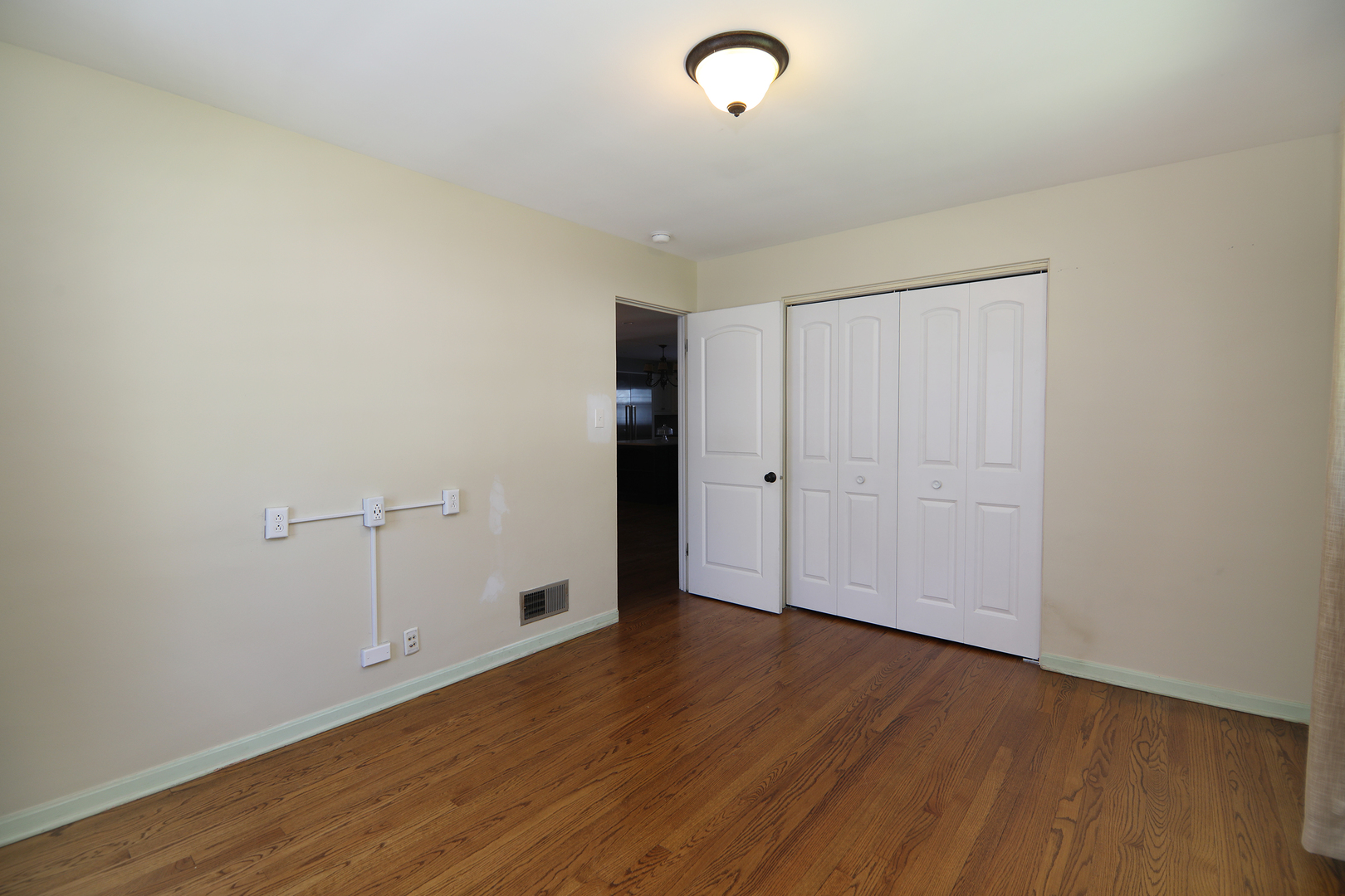 29 N Summit Avenue