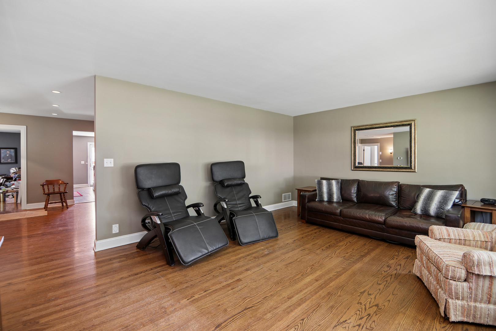 29 N Summit Avenue