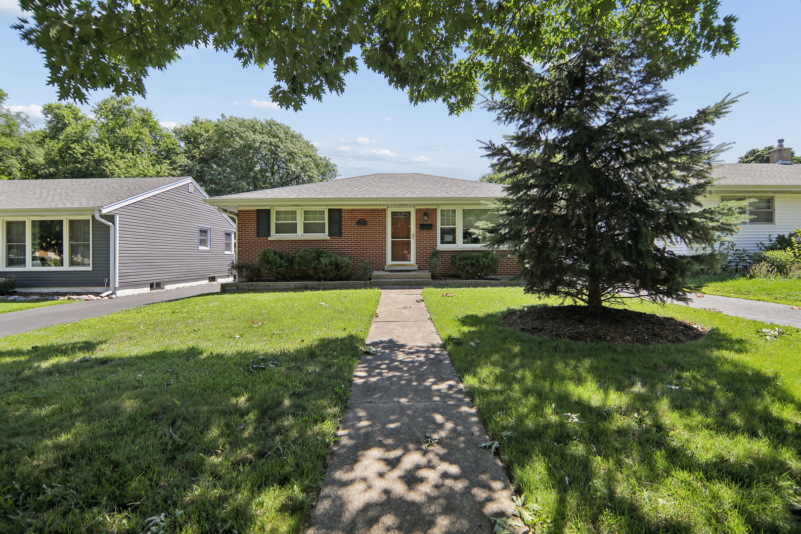 29 N Summit Avenue