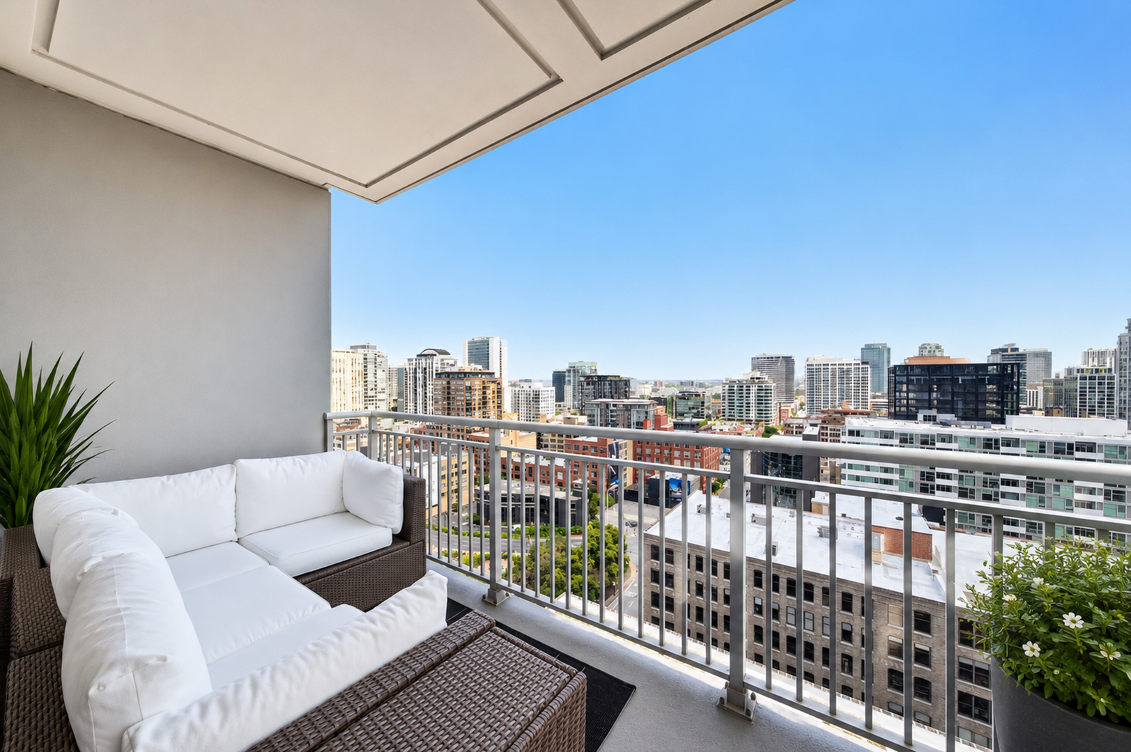 330 W Grand Avenue Unit: 1906