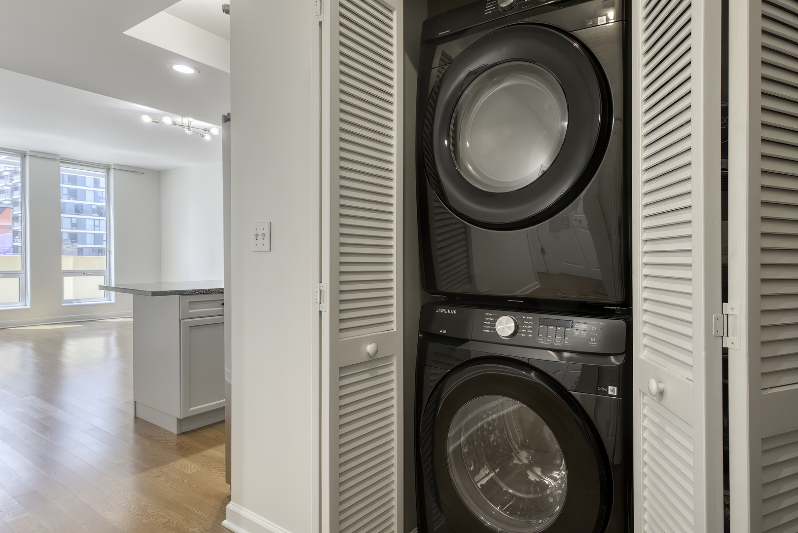1250 S Michigan Avenue Unit: 508