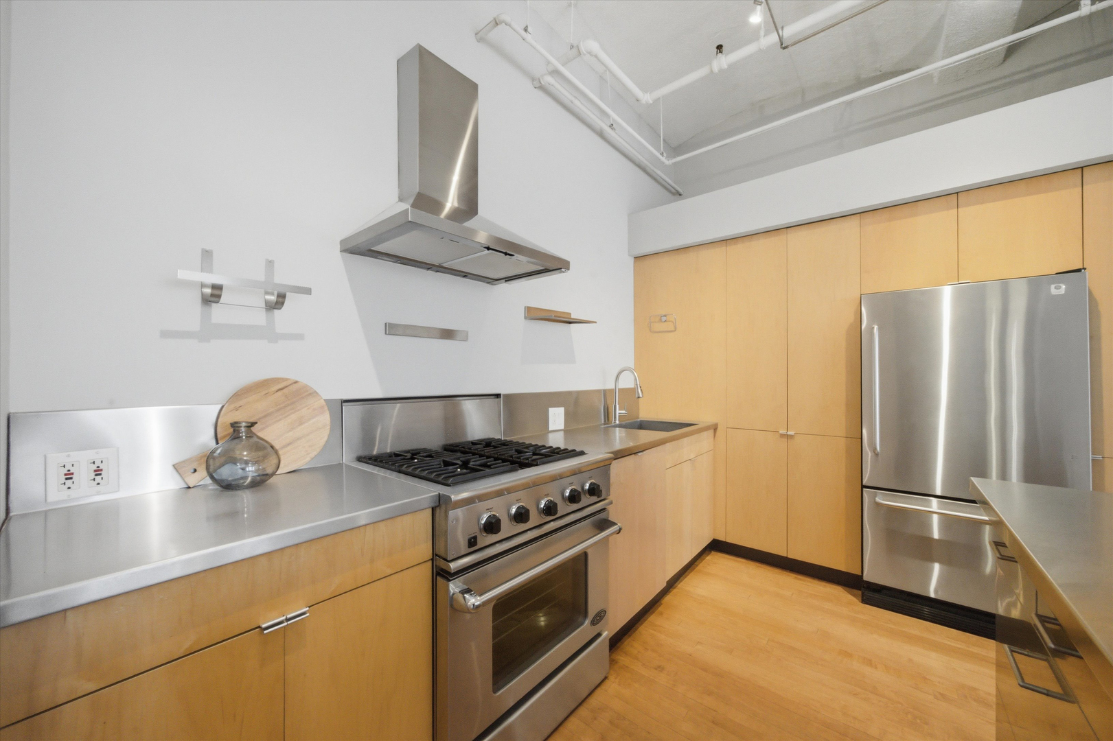 633 S Plymouth Court Unit: 702