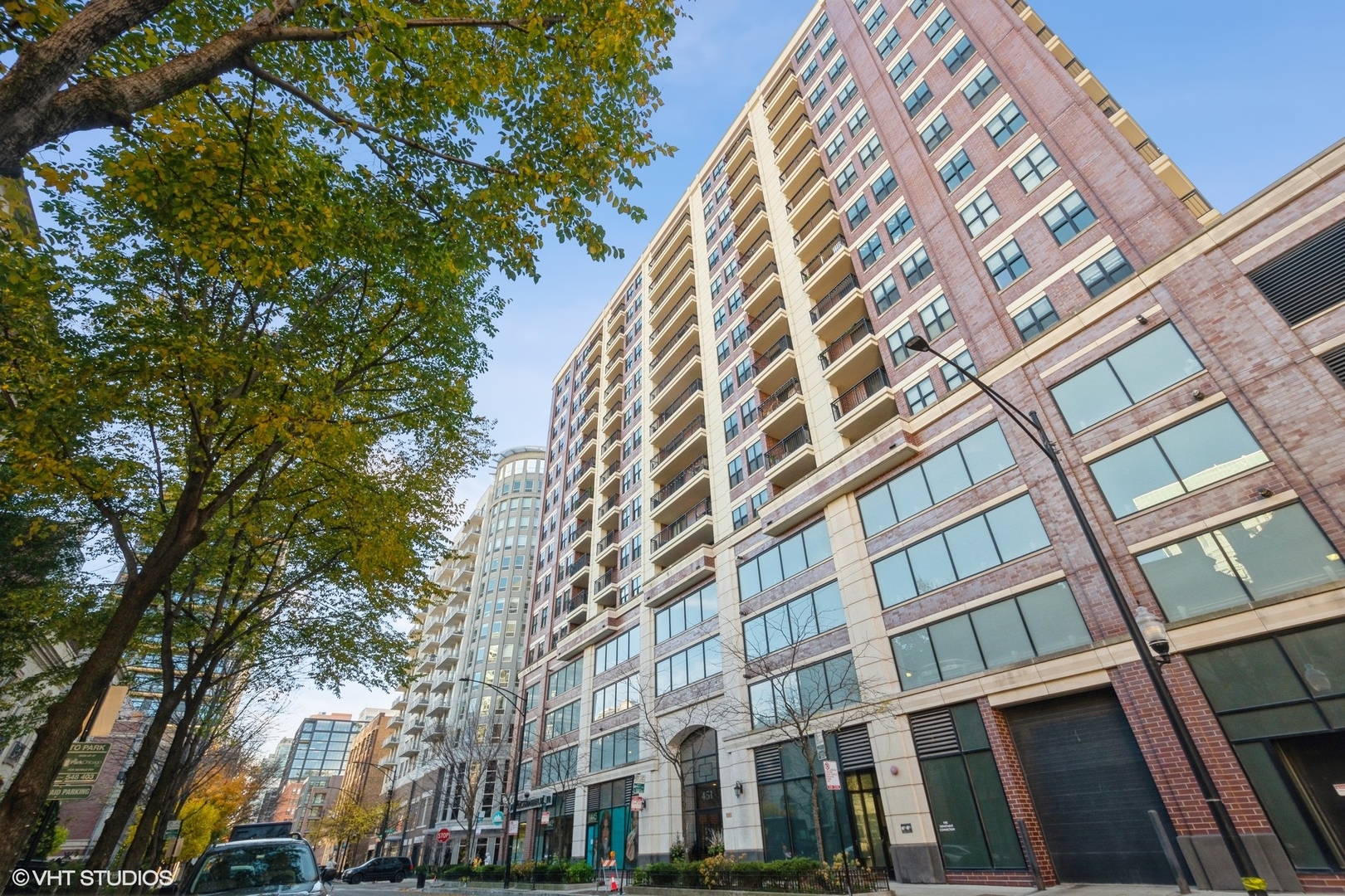 451 W HURON Street Unit: 804
