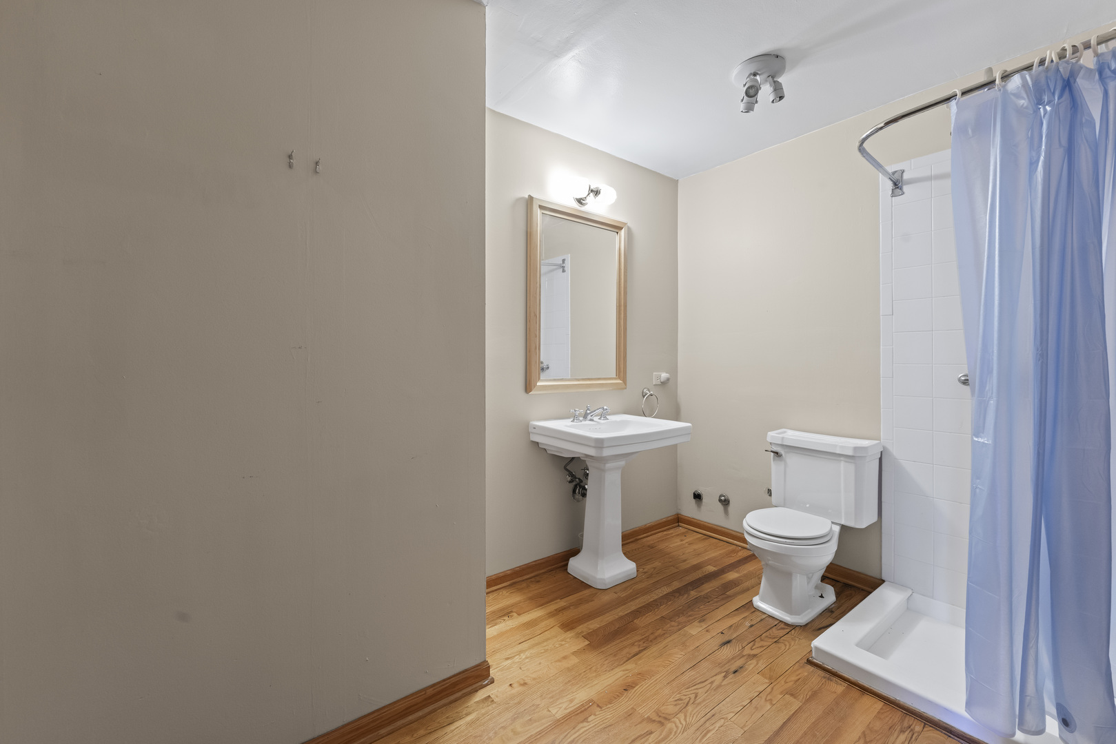 777 N Michigan Avenue Unit: 2109