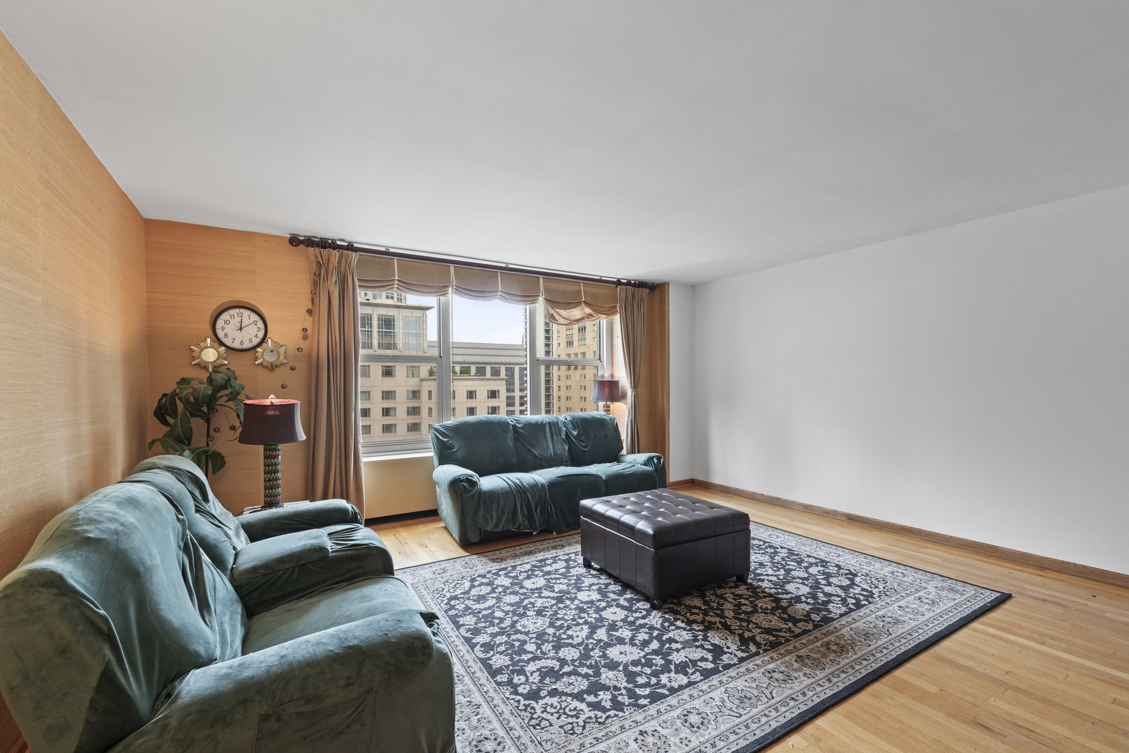 777 N Michigan Avenue Unit: 2109