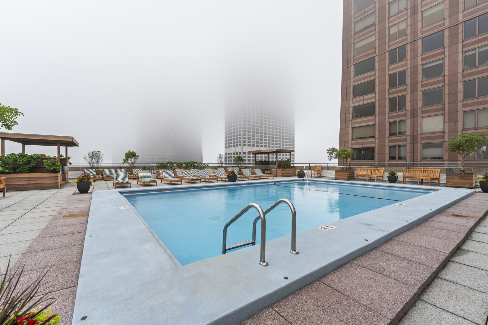 777 N Michigan Avenue Unit: 2109