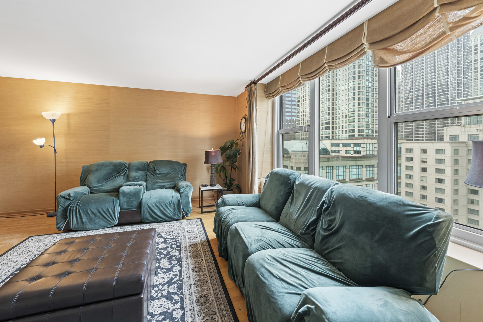 777 N Michigan Avenue Unit: 2109