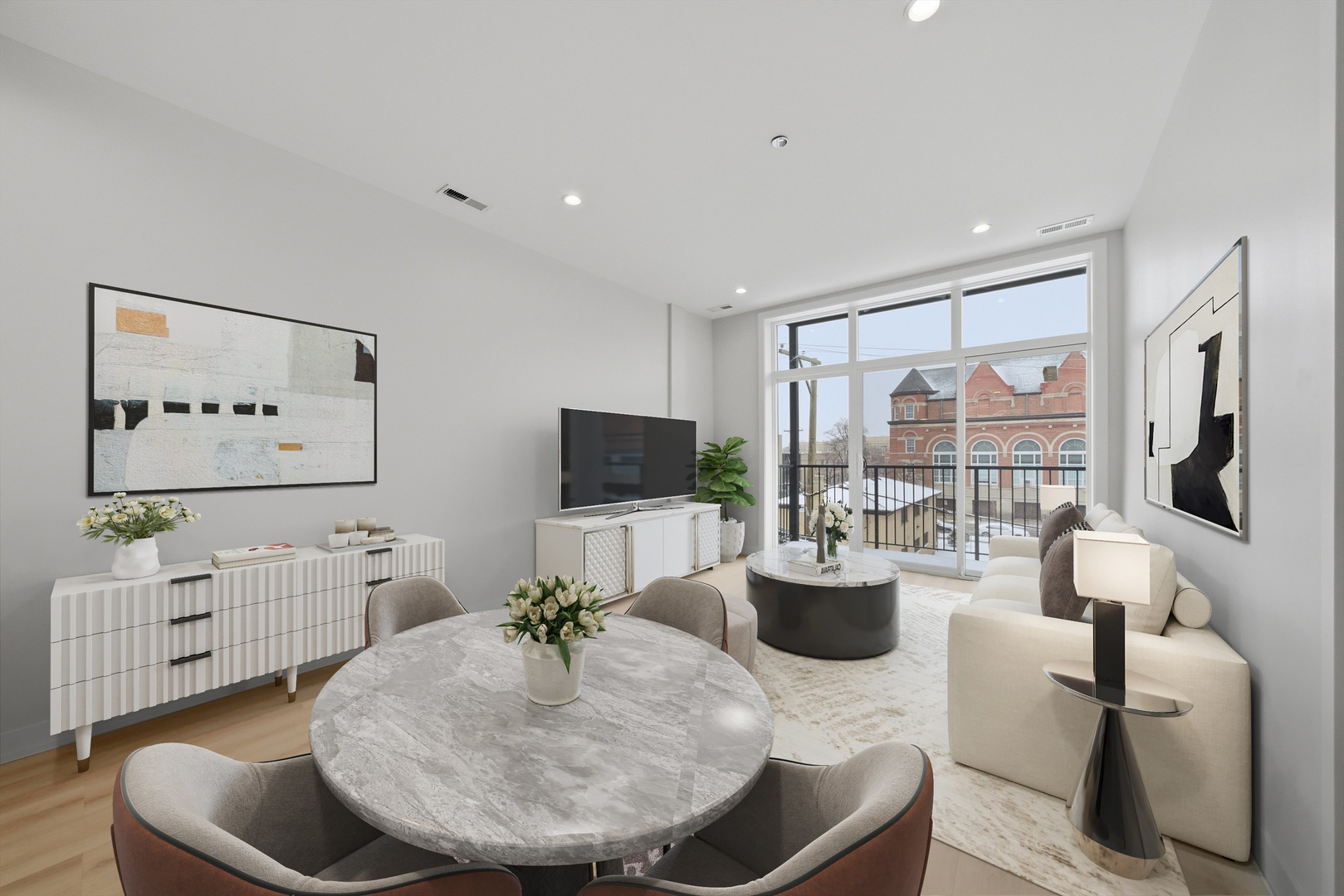 1355 N Western Avenue Unit: 2B